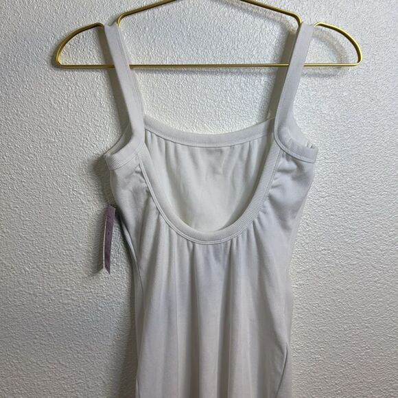 NWT- Wild Fable- white ribbed, body con casual dress with low back-size XS - Picture 5 of 7